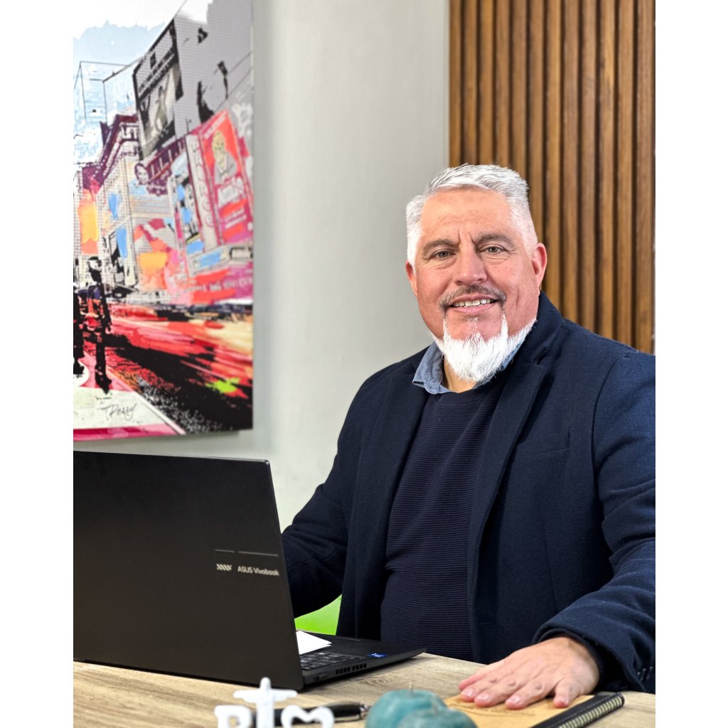 Christian Valenzuela logo