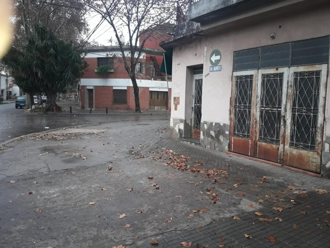 CASA DOS DORMITORIOS, SALON Y COCHERA  ZONA SUR — foto 4