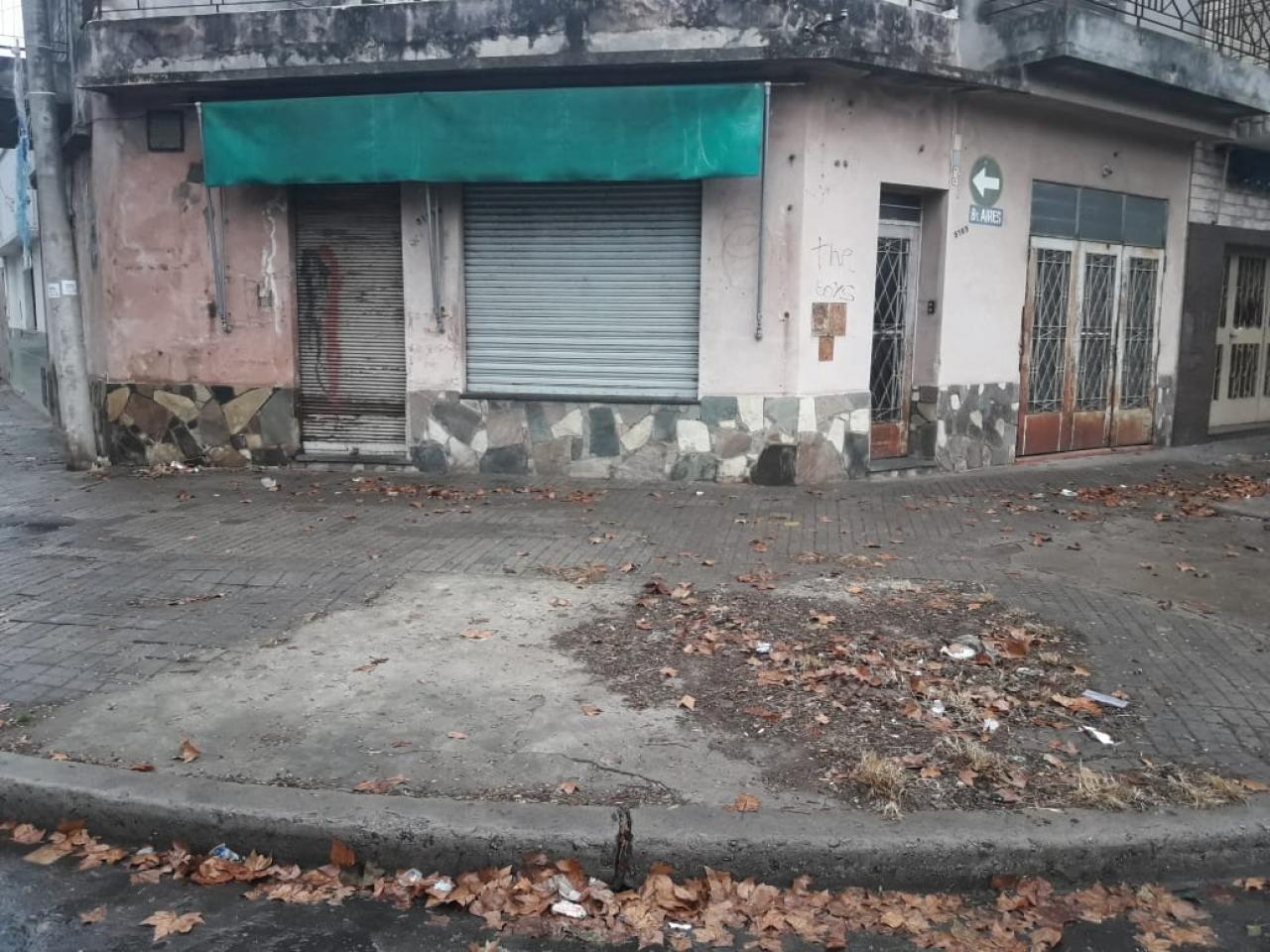 CASA DOS DORMITORIOS, SALON Y COCHERA  ZONA SUR — foto 3