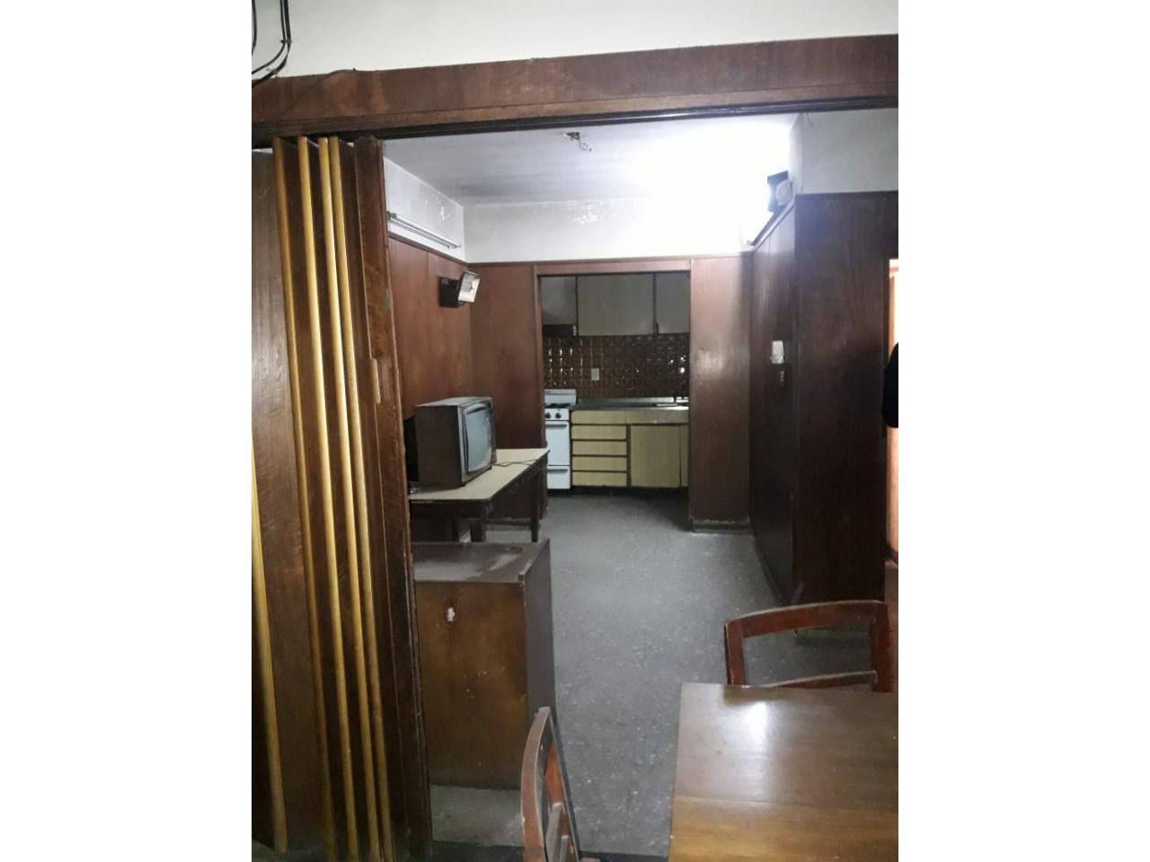 CASA DOS DORMITORIOS, SALON Y COCHERA  ZONA SUR — foto 11