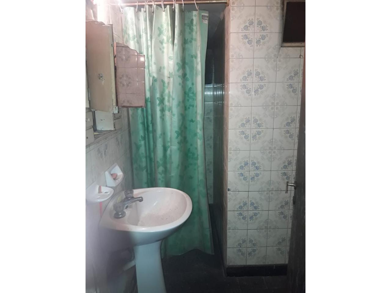 CASA DOS DORMITORIOS, SALON Y COCHERA  ZONA SUR — foto 12