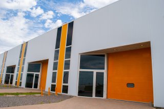 Galpones / Depósitos - Funes - Venta