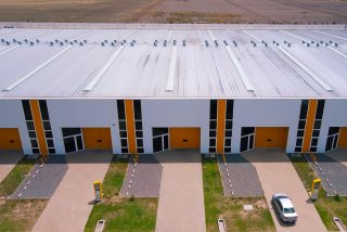 Galpones / Depósitos - Funes - Venta