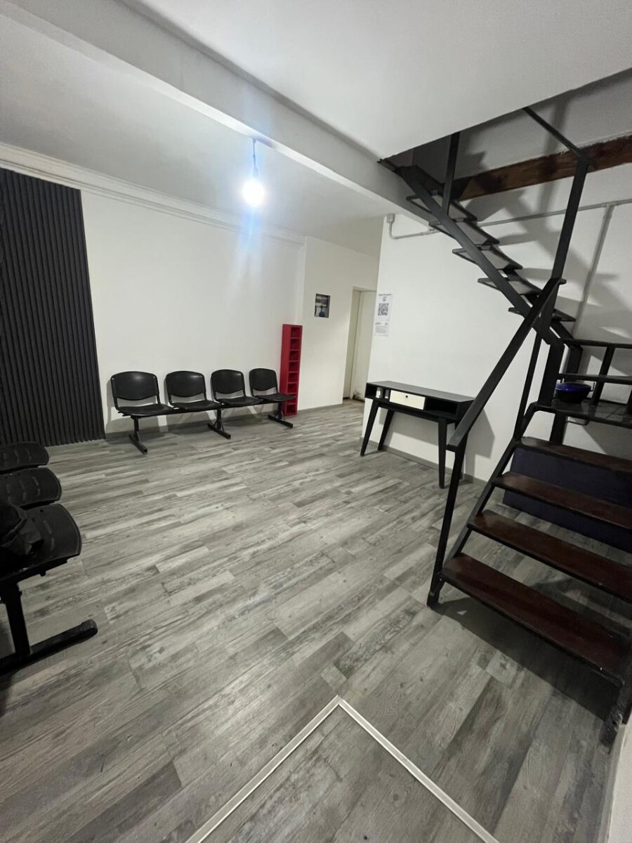OFICINAS EN ALQUILER POR HORAS SEMANALES - 1
