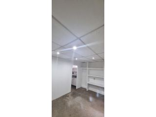 Galpones / Dep�sitos - Roldan -  Alquiler