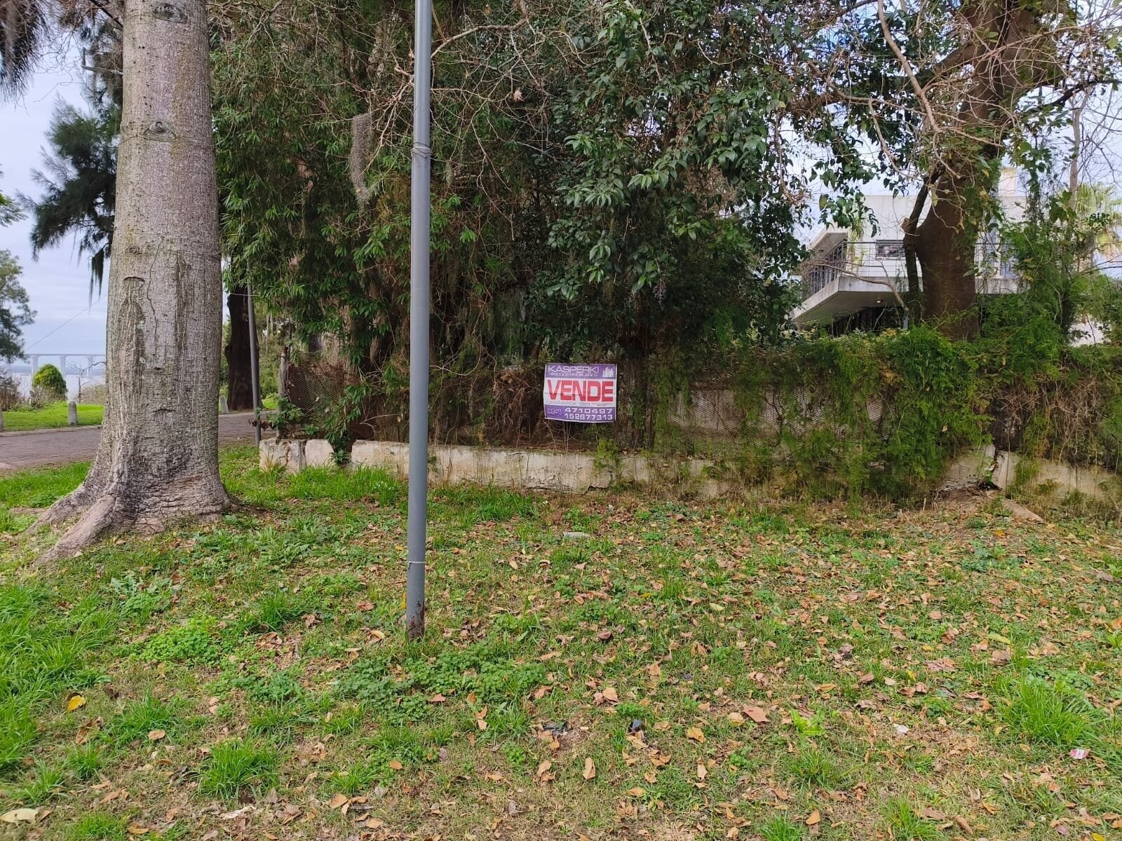GRANADERO BAIGORRIA, LOTE SOBRE BARRANCA, CASTELLANOS Y YAPEYU — foto 2