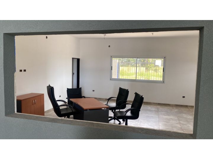 Galpones / Dep�sitos - Roldan - Venta