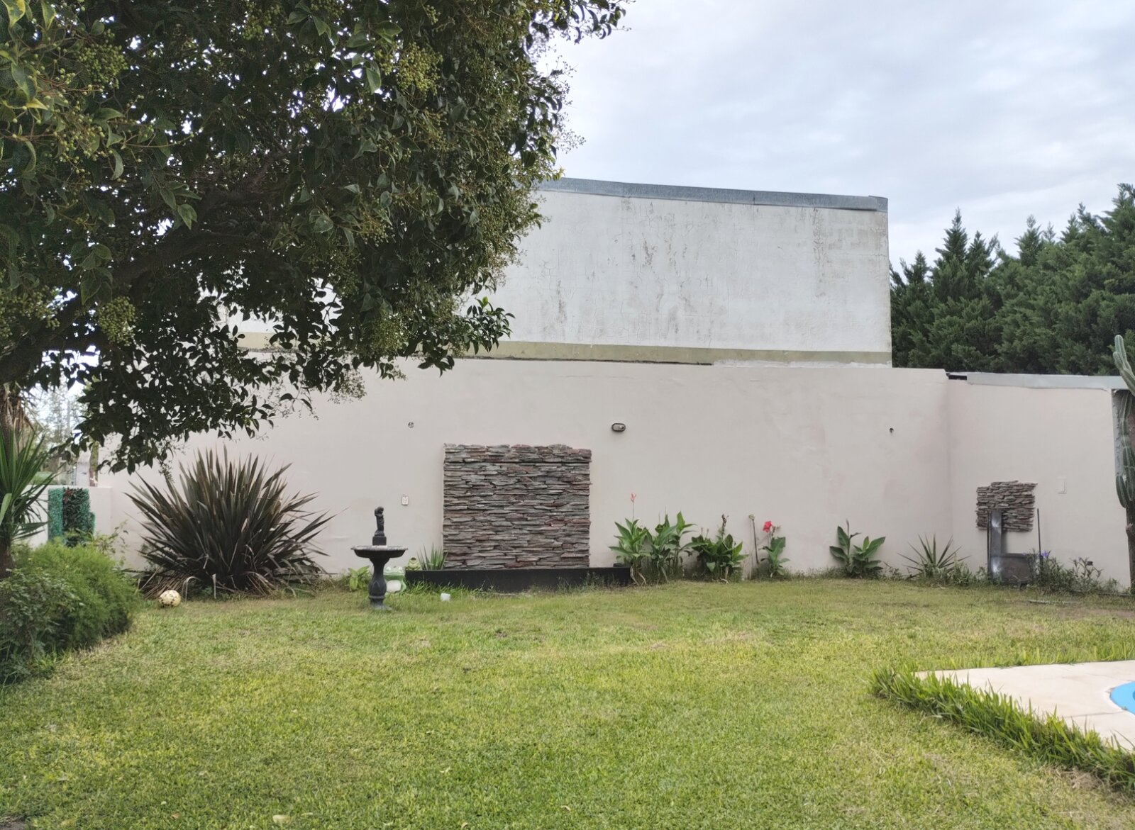 Casa 4 dormitorios con jardin y pileta # Pueblo Esther - 31