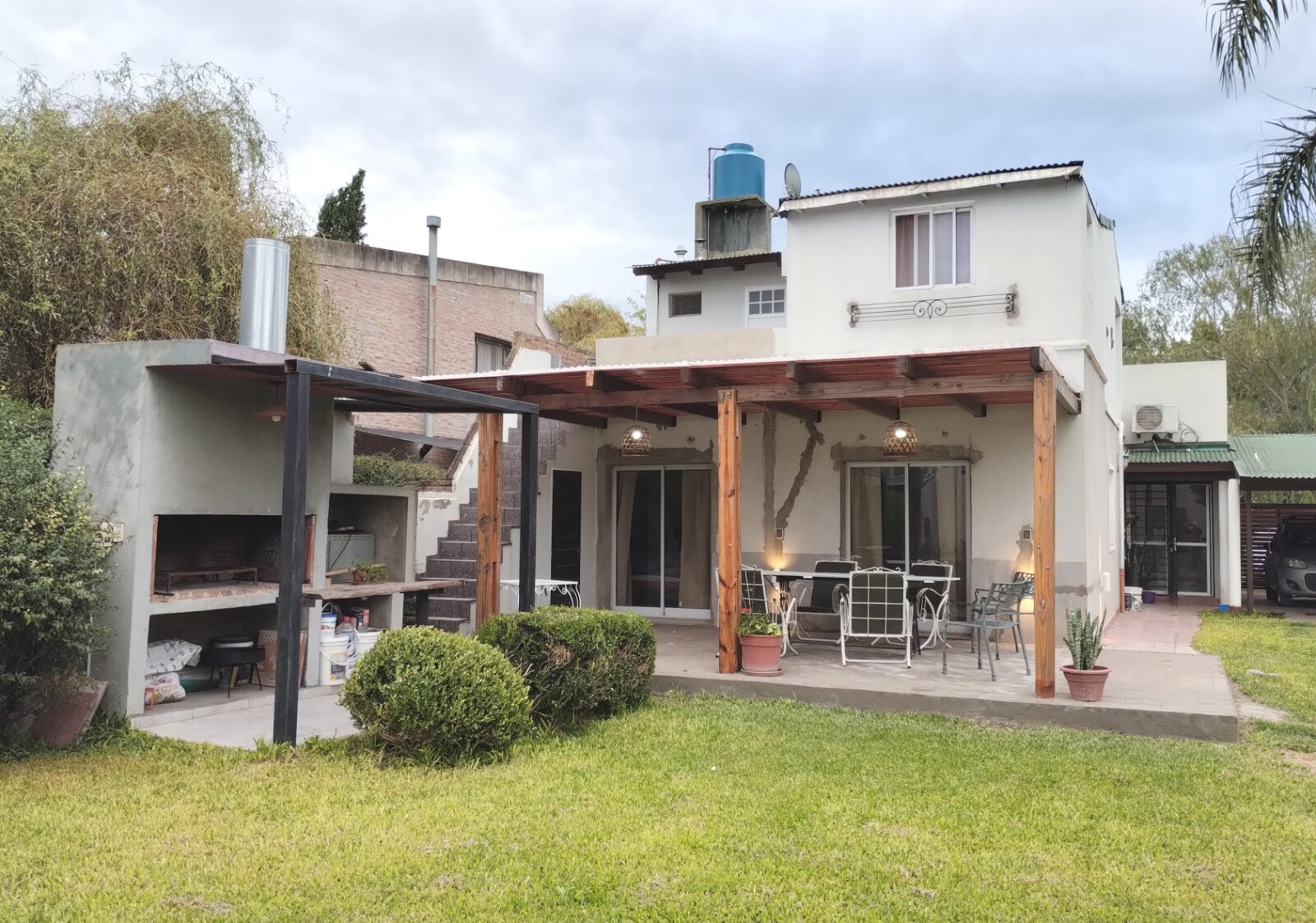 Casa 4 dormitorios con jardin y pileta # Pueblo Esther - 28