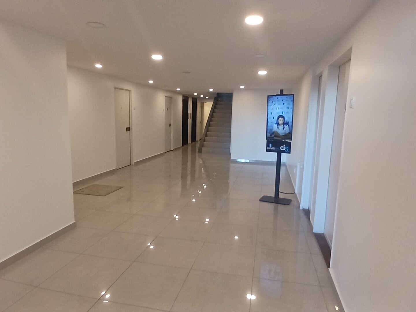 Depto 2 ambientes ALQUILER Palermo LAS CAÑITAS Balcon Al frente Fte al Campo de Polo y a metros de Av. Del Libertador - 8