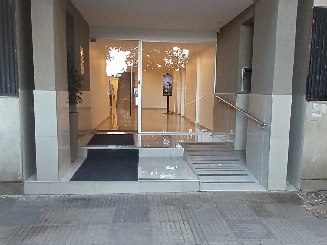 Depto 2 ambientes ALQUILER Palermo LAS CAÑITAS Balcon Al frente Fte al Campo de Polo y a metros de Av. Del Libertador - 9