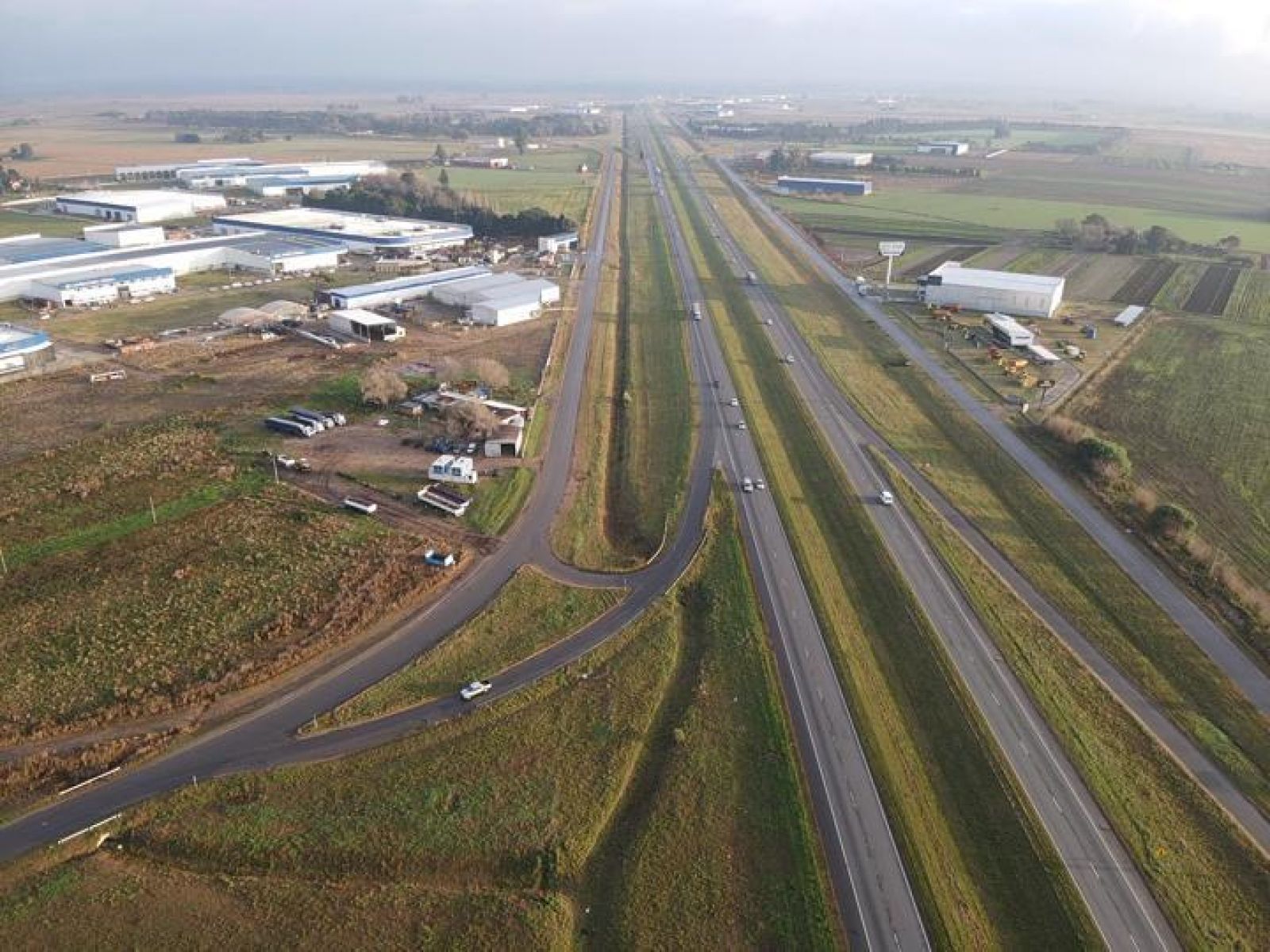 Parque Industrial PIRCA - Lotes 2.400 m2 - Autopista a Buenos Aires - 6