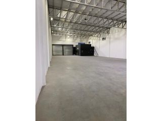 Galpones / Depósitos - Roldan - Venta