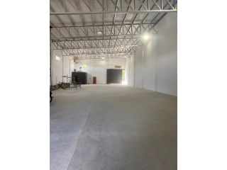 Galpones / Depósitos - Roldan - Venta