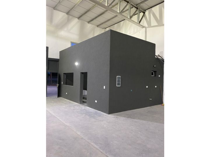 Galpones / Depósitos - Roldan - Venta