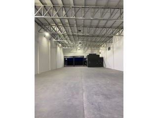 Galpones / Depósitos - Roldan - Venta