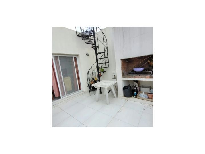 Departamentos de pasillo - Rosario -  Alquiler