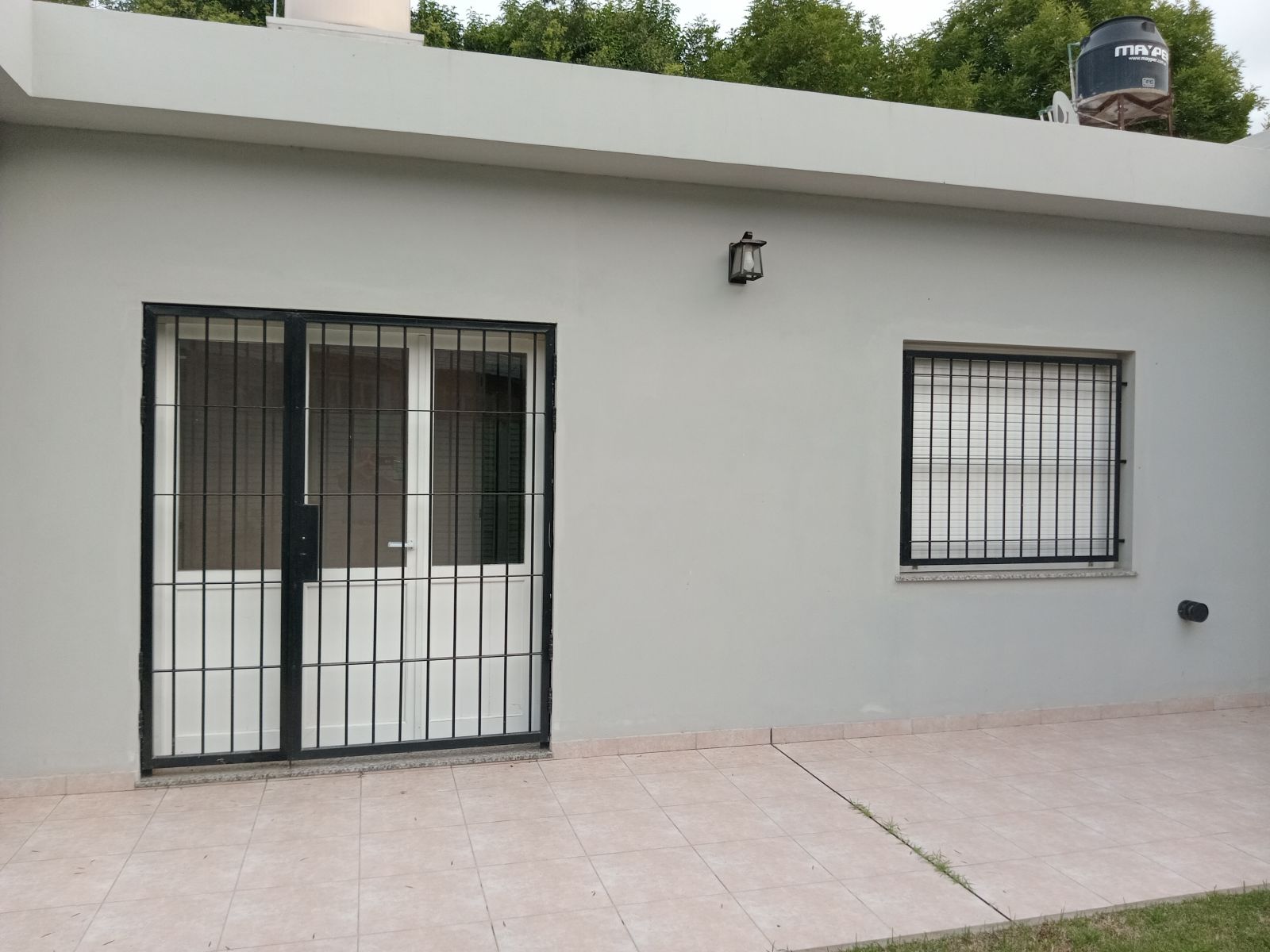 ALQUILER en ciudad de PEREZ Casa Interna de 1 dormitorio. Excelente estado. — foto 3