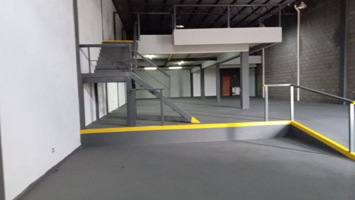 Galpones / Depósitos - Roldan -  Alquiler