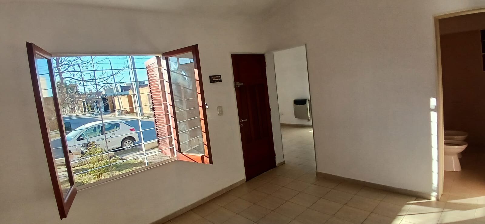 ALTA GRACIA, Portales del Sol, casa de 2 dorm. baño coc/com. Estar/comedor patio y  Garaje - Imagen 4