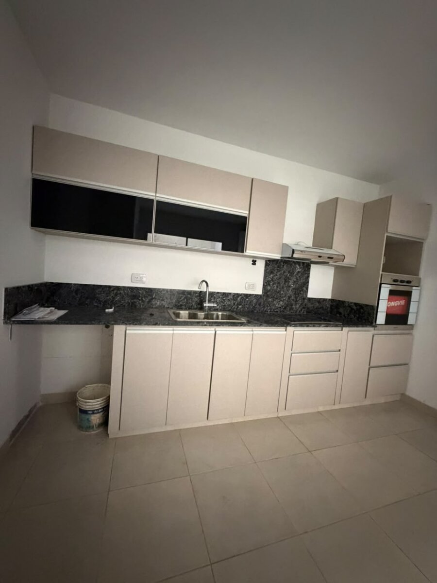 Piso 4 ambientes con dependencias - Barracas - Plaza Colombia — foto 5