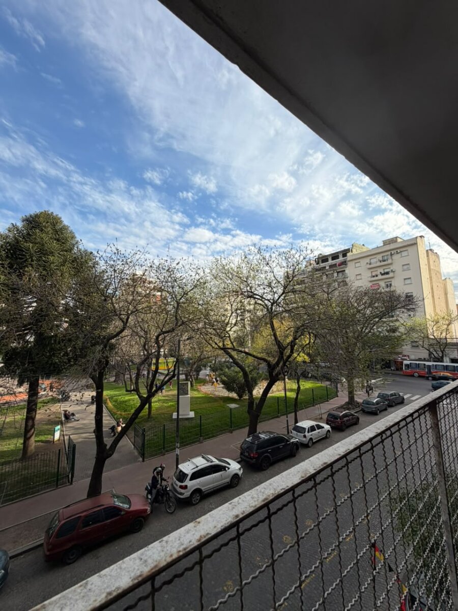 Piso 4 ambientes con dependencias - Barracas - Plaza Colombia