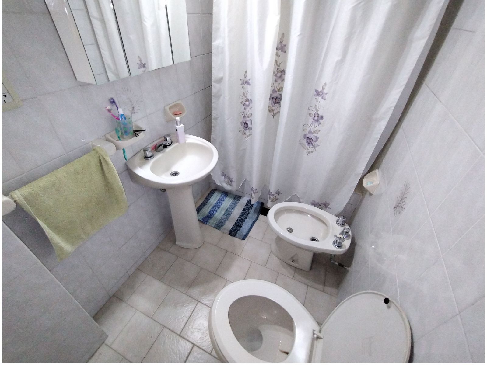 VENTA Casa 2 Plantas con Cochera # Matienzo 2407 - 11