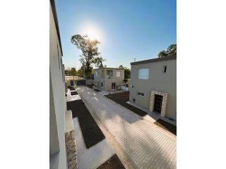 Casas - Funes -  Alquiler