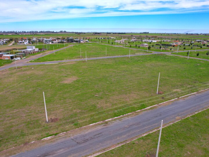 Terrenos - Alvarez - Venta