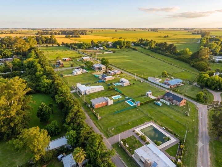 Terrenos - Alvarez - Venta