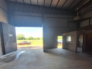 Galpones / Dep贸sitos - Roldan - Alquiler