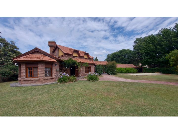 Casas - Funes - Venta