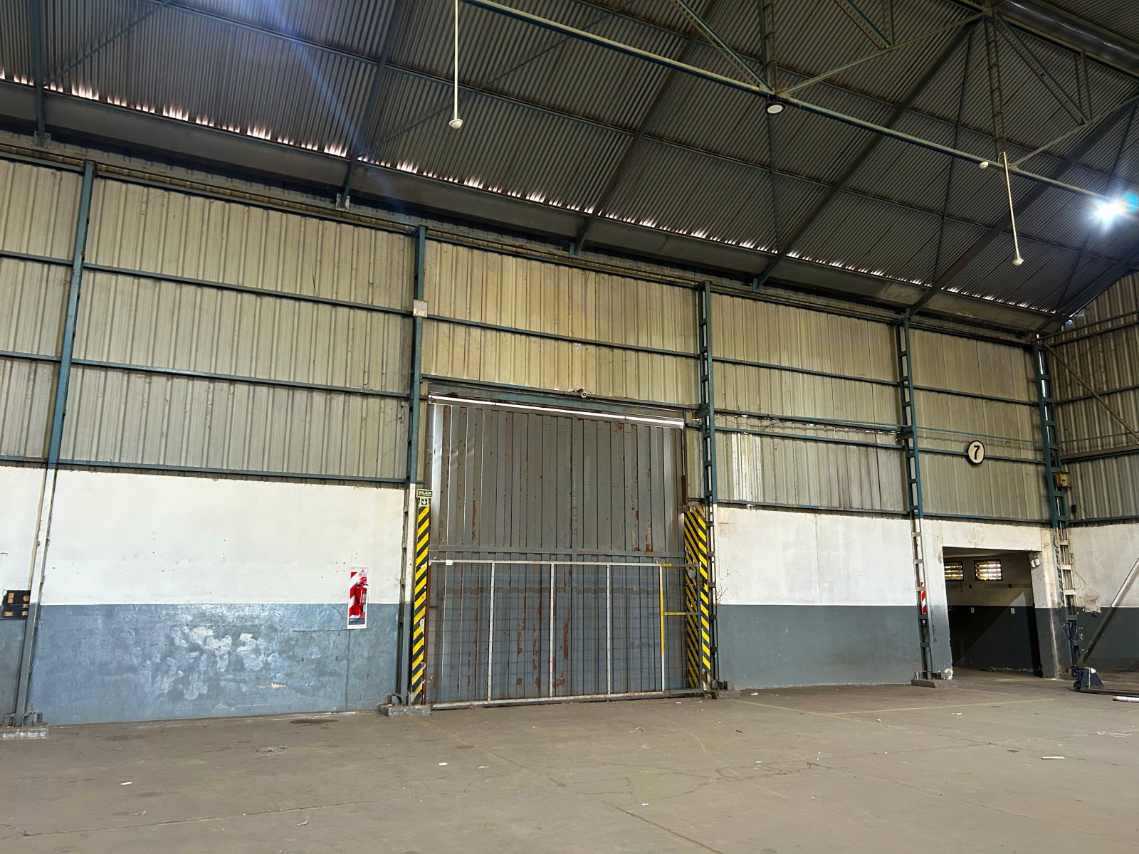 Circunvalación y Autopista a Santa Fe - Nave 1.500 m2 — foto 6