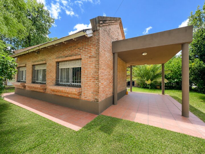 Casas - Funes - Venta