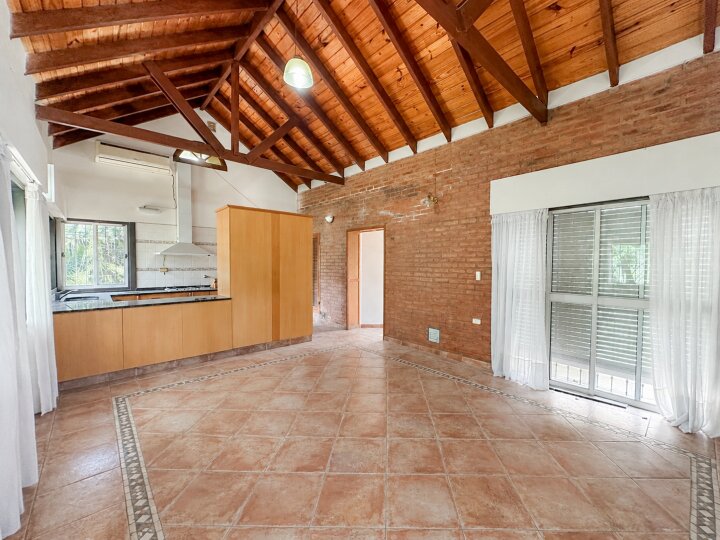 Casas - Funes - Venta