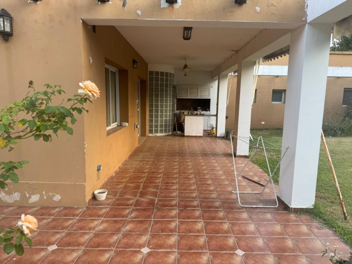 Casas - Ibarlucea - Venta