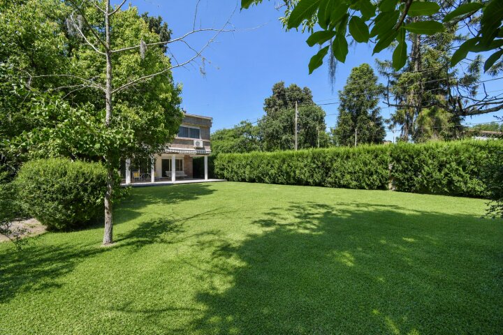 Casas - Funes - Venta