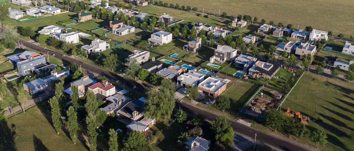 Lotes de terreno en venta, barrio LAs casuarinas, Ibarlucea. Av. Del Limite Lote / N° 7571