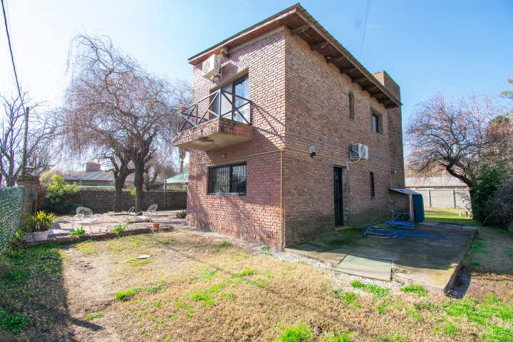 Casas - Funes - Venta