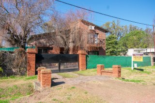 Casas - Funes - Venta