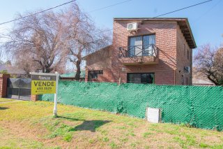 Casas - Funes - Venta