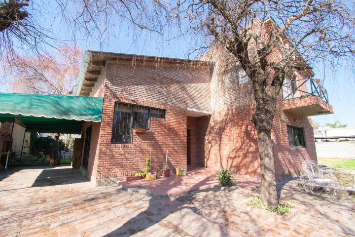 Casas - Funes - Venta