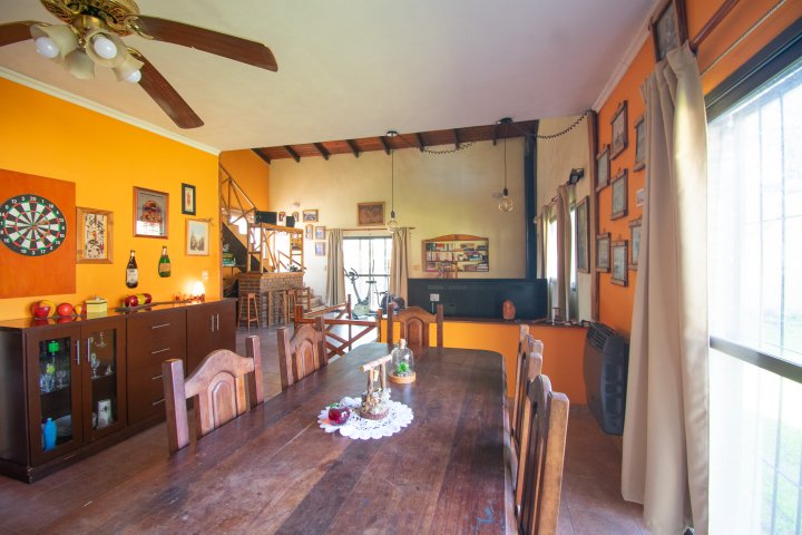 Casas - Funes - Venta