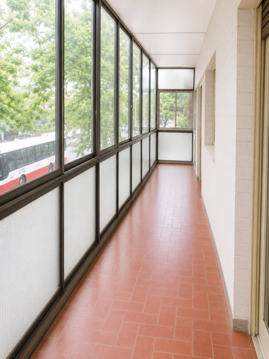 Barracas 3 ambientes con Balcón al frente y Patio — foto 4