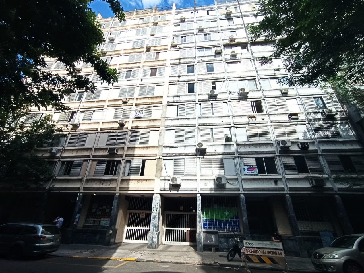 VENTA - Departamento de 2 dormitorios zona CENTRO. - ALQUILADO