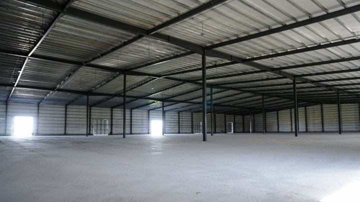 Galpones / Depósitos - Funes - Alquiler