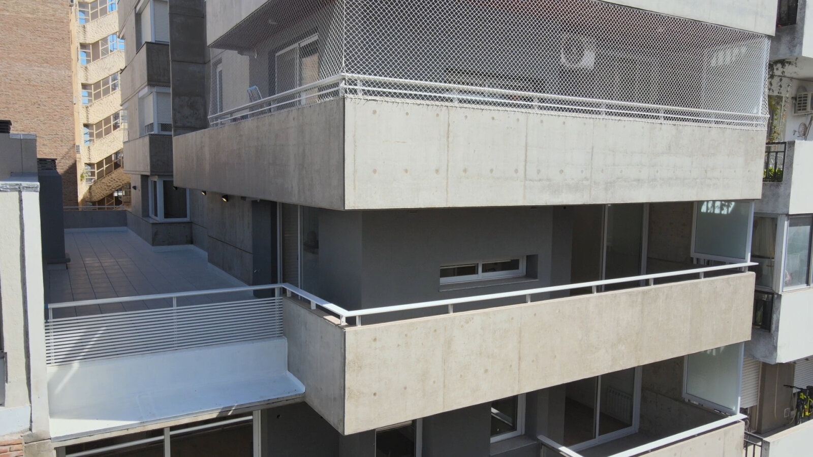 Departamento en venta 3 dormitorios, terraza exclusiva y cochera en Barrio Martin
