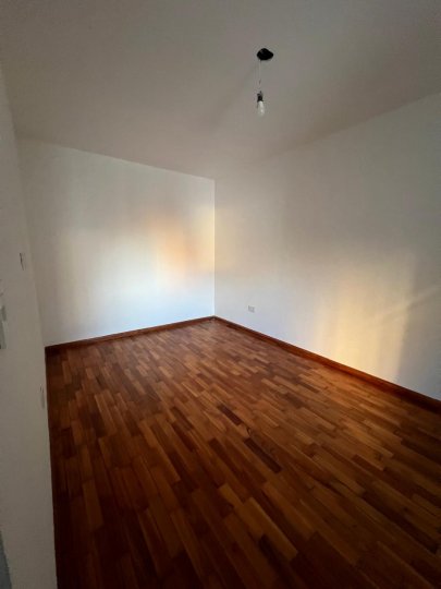 Departamentos de pasillo - Rosario - Venta