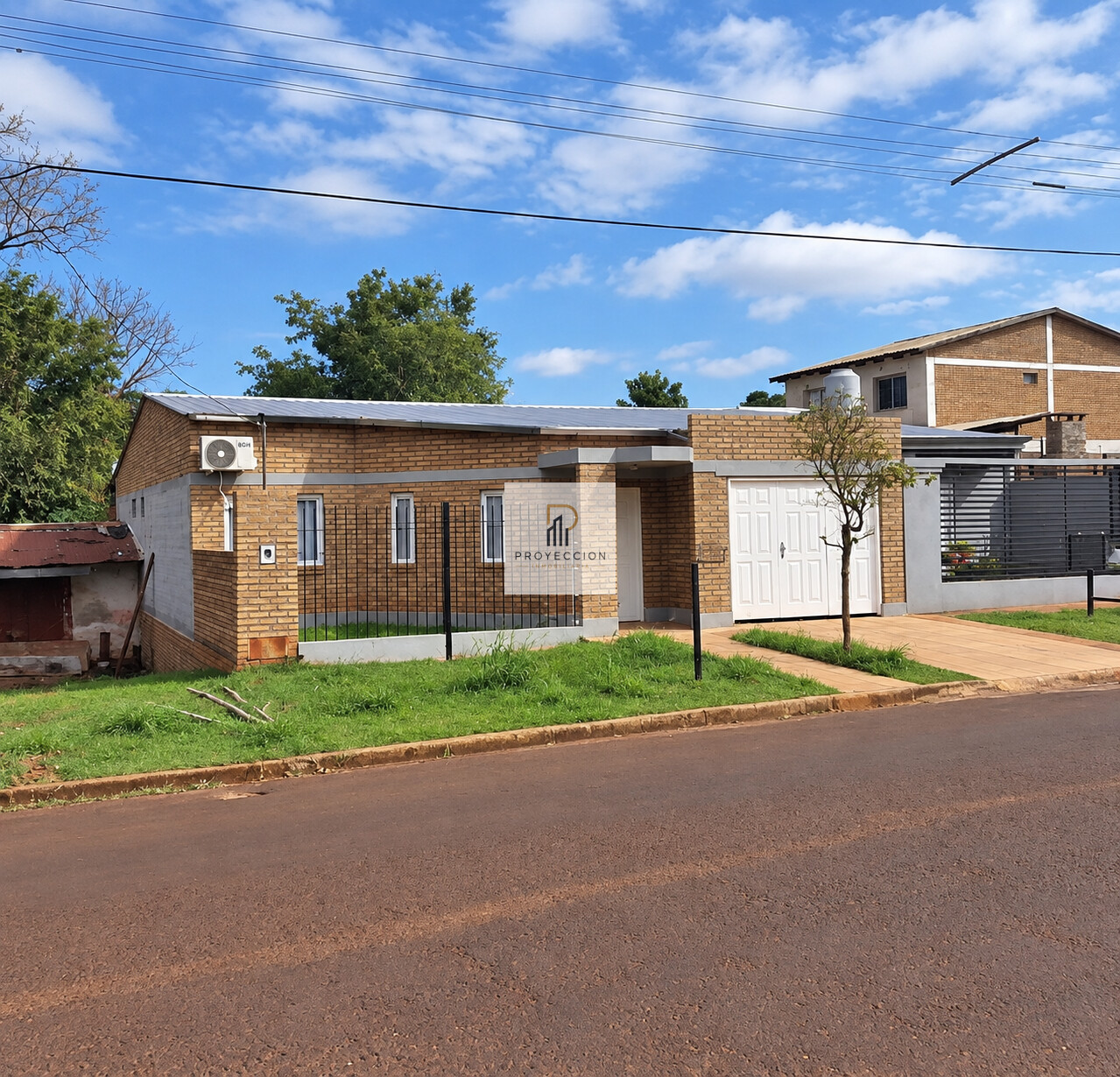 SE VENDE CASA EN APOSTOLES , MISIONES