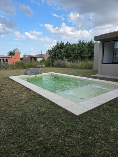 Casas - Funes - Venta